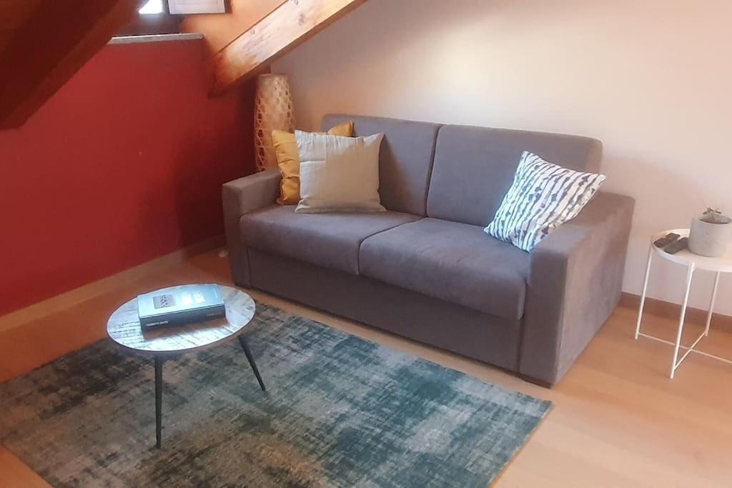 Charming 2.5Room Flat In Center Of Monforte dʼAlba Екстериор снимка