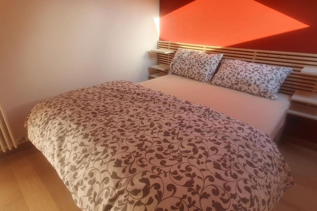 Charming 2.5Room Flat In Center Of Monforte dʼAlba Екстериор снимка