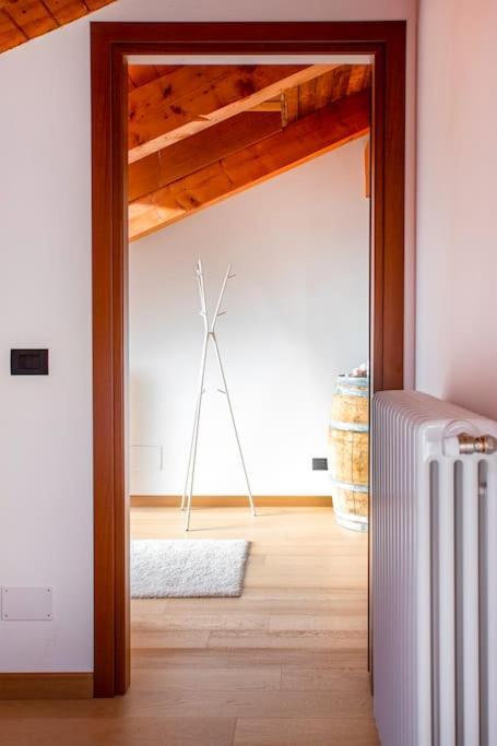 Charming 2.5Room Flat In Center Of Monforte dʼAlba Екстериор снимка