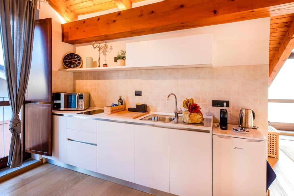 Charming 2.5Room Flat In Center Of Monforte dʼAlba Екстериор снимка