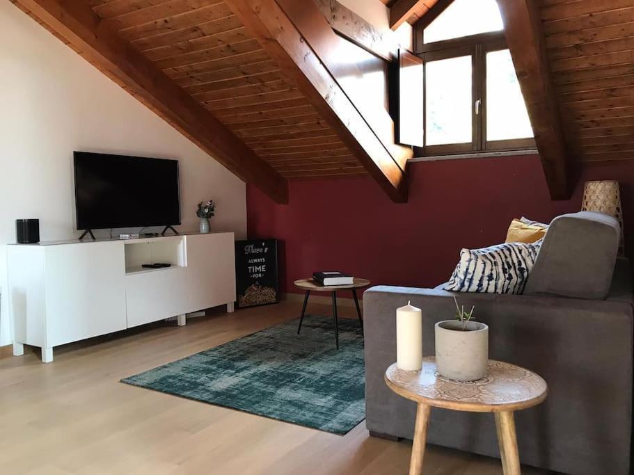Charming 2.5Room Flat In Center Of Monforte dʼAlba Екстериор снимка