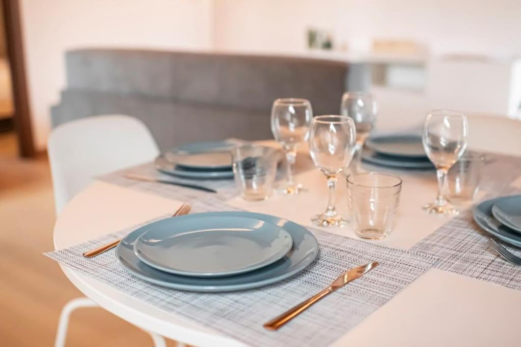 Charming 2.5Room Flat In Center Of Monforte dʼAlba Екстериор снимка