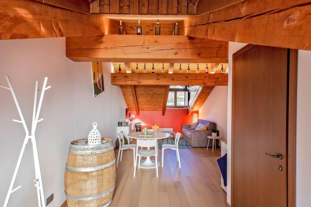 Charming 2.5Room Flat In Center Of Monforte dʼAlba Екстериор снимка