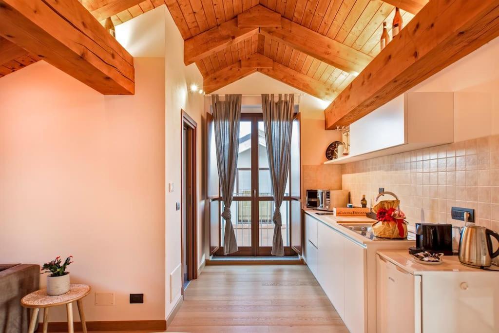 Charming 2.5Room Flat In Center Of Monforte dʼAlba Екстериор снимка